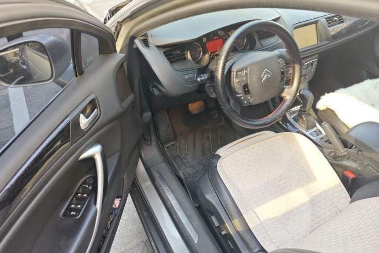Used Citroen C5 2014 2.0L Automatic Luxury Edition Driver Seat