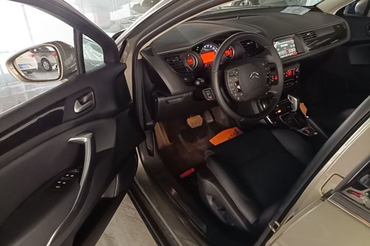 Used Citroen C5 2014 2.0L Automatic Luxury Edition Driver Seat