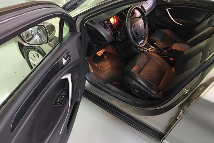 Used Citroen C5 2014 1.6T Automatic Luxury Model Driver Seat