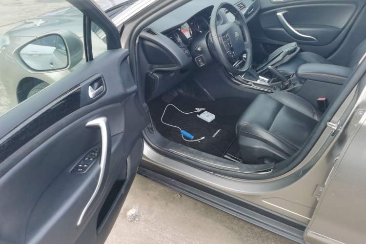 Used Citroen C5 2014 2.0L Automatic Luxury Edition Driver Seat
