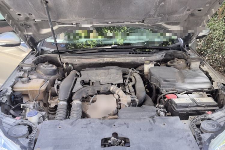 Used Citroen C5 2014 1.6T Automatic Luxury Model Engine Bay