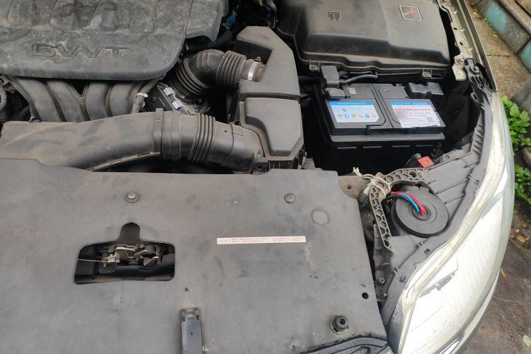 Used Citroen C5 2014 2.0L Automatic Luxury Edition Engine Bay Left