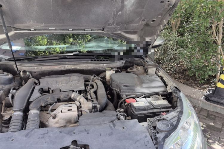 Used Citroen C5 2014 1.6T Automatic Luxury Model Engine Bay Left