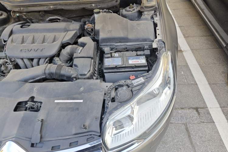 Used Citroen C5 2014 2.0L Automatic Luxury Edition Engine Bay Left