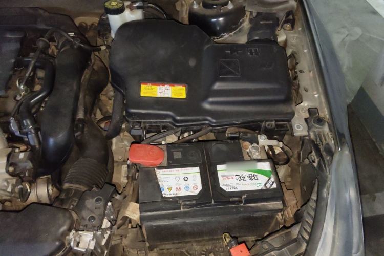 Used Citroen C5 2014 1.6T Automatic Luxury Model Engine Bay Left