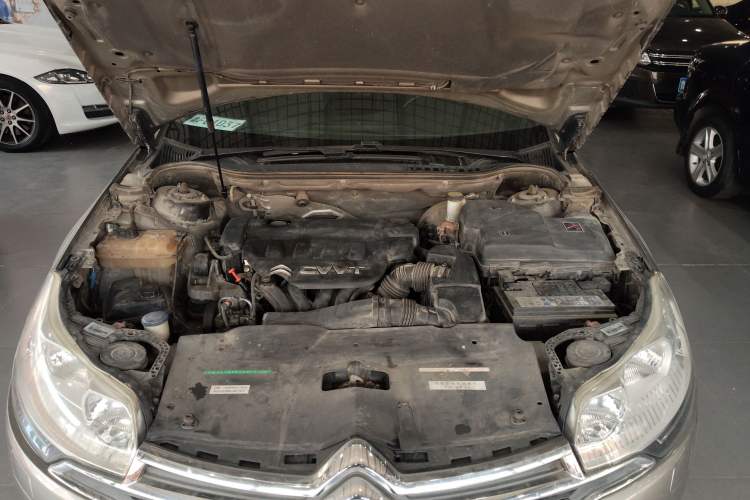Used Citroen C5 2014 2.0L Automatic Luxury Edition Engine Bay