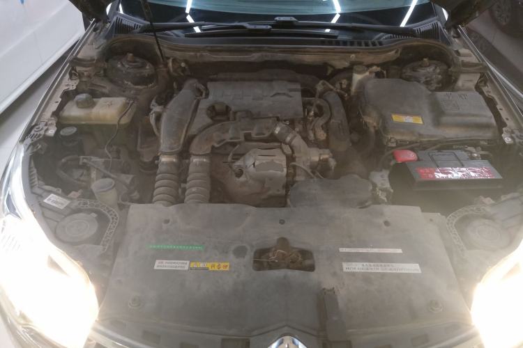 Used Citroen C5 2014 1.6T Automatic Luxury Model Engine Bay
