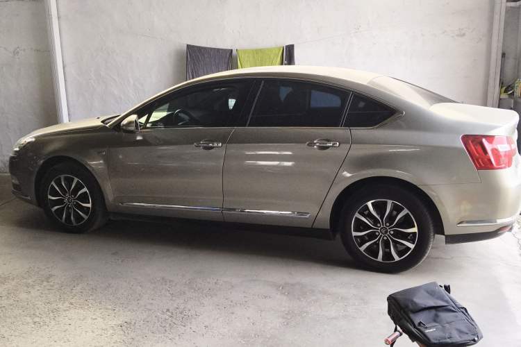 Used Citroen C5 2014 1.6T Automatic Prestige Model Exterior 3