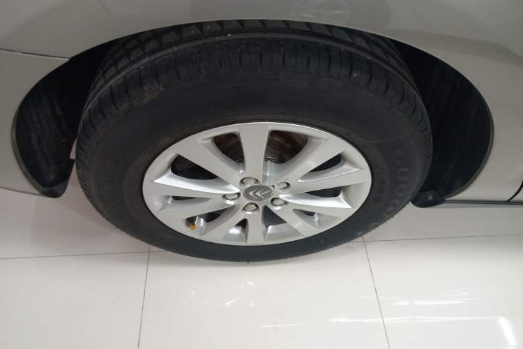 Used Citroen C5 2014 1.6T Automatic Luxury Model Exterior 3