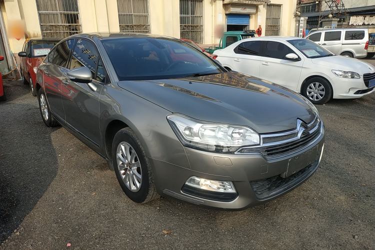 Used Citroen C5 2014 2.0L Automatic Luxury Edition Front Right 45 Deg