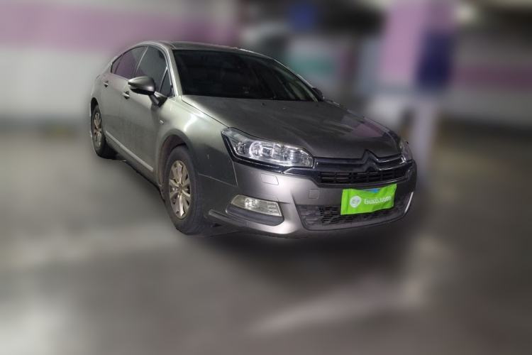 Used Citroen C5 2014 1.6T Automatic Luxury Model Front Right 45 Deg