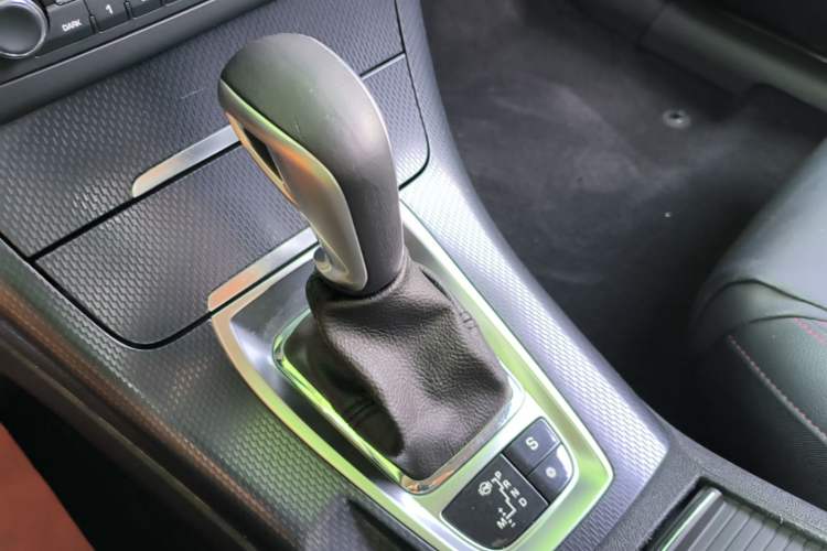 Used Citroen C5 2014 1.6T Automatic Luxury Model Gear Lever