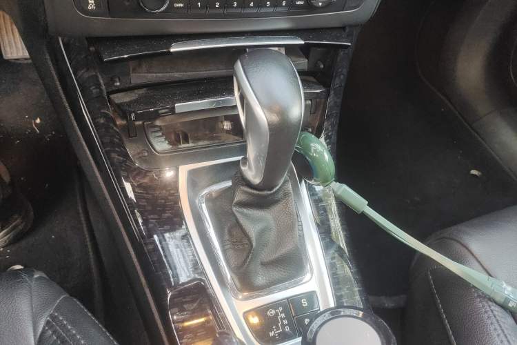 Used Citroen C5 2014 2.0L Automatic Luxury Edition Gear Lever