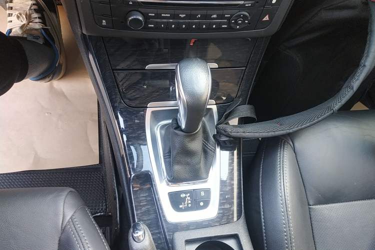 Used Citroen C5 2014 2.0L Automatic Luxury Edition Gear Lever