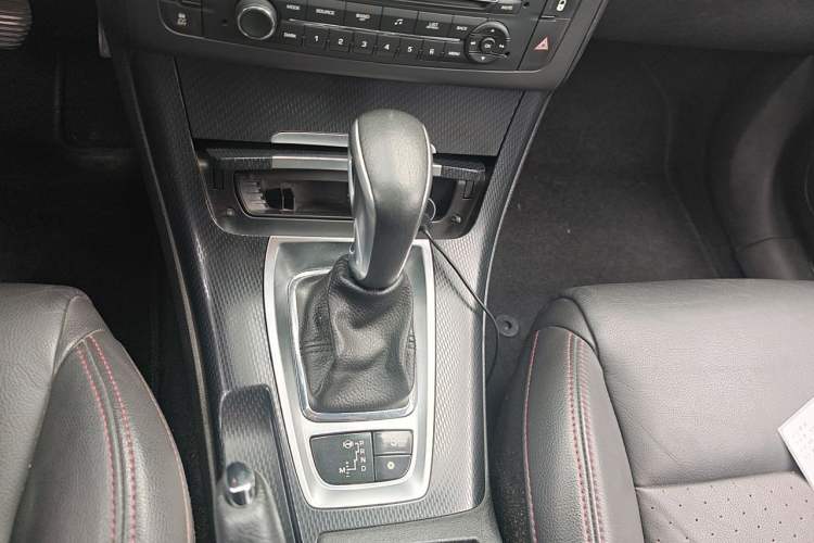 Used Citroen C5 2014 1.6T Automatic Luxury Model Gear Lever