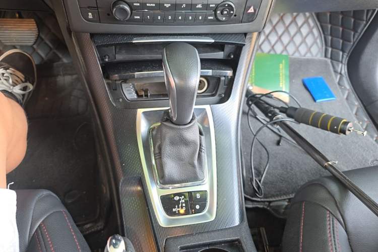 Used Citroen C5 2014 1.6T Automatic Luxury Model Gear Lever