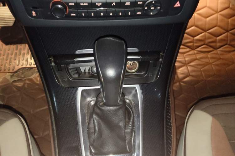 Used Citroen C5 2014 1.6T Automatic Luxury Model Gear Lever