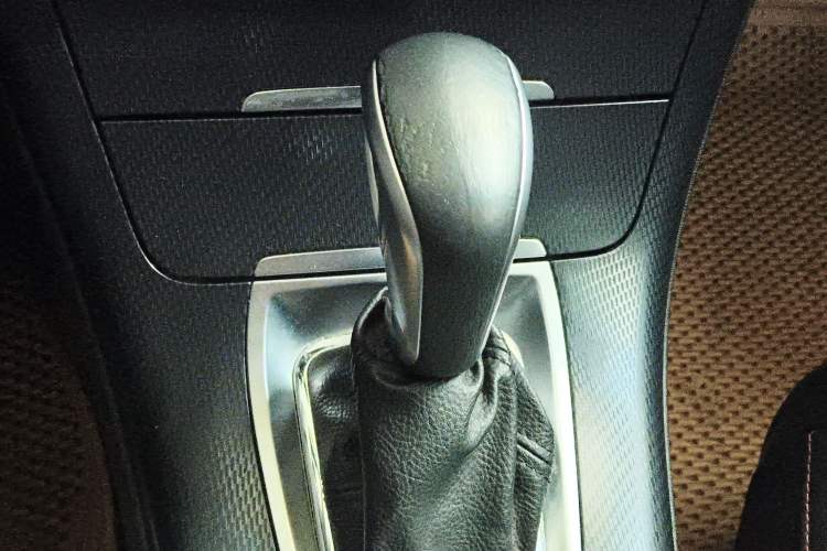Used Citroen C5 2014 1.6T Automatic Prestige Model Gear Lever