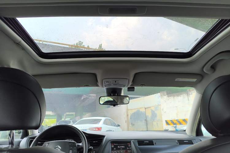 Used Citroen C5 2014 1.6T Automatic Luxury Model Headliner