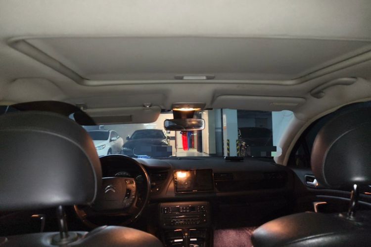 Used Citroen C5 2014 2.0L Automatic Luxury Edition Headliner