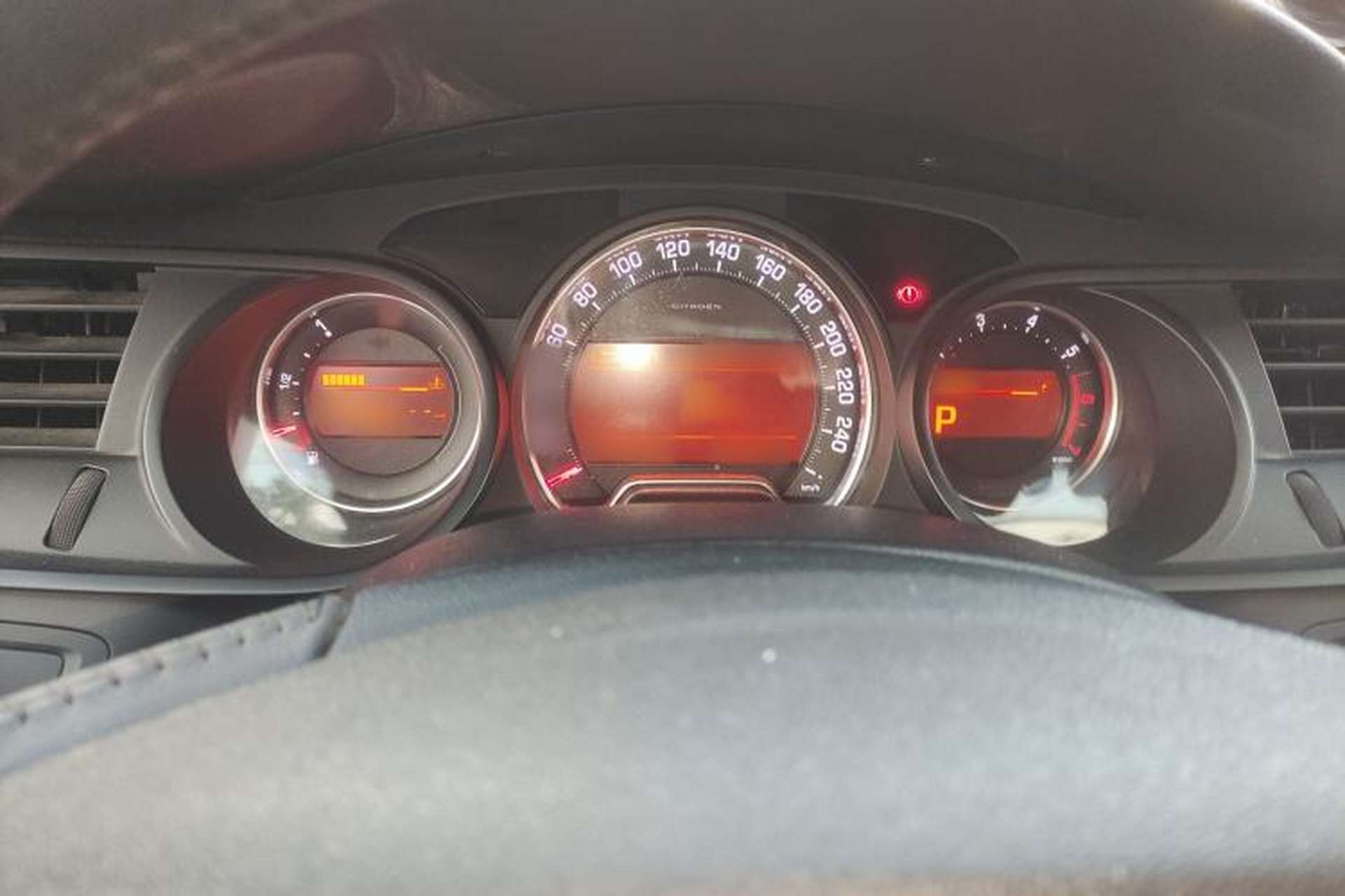 Used Citroen C5 2014 2.0L Automatic Luxury Edition Instrument Cluster