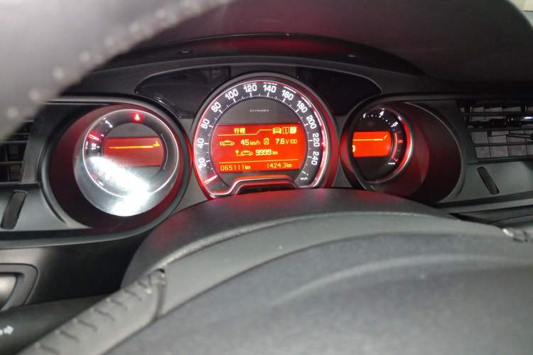 Used Citroen C5 2014 1.6T Automatic Luxury Model Instrument Cluster