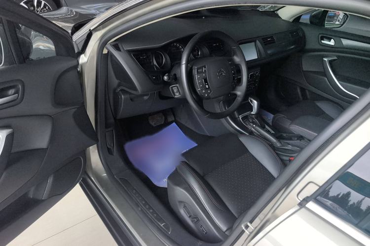 Used Citroen C5 2014 1.6T Automatic Luxury Model Interior 2