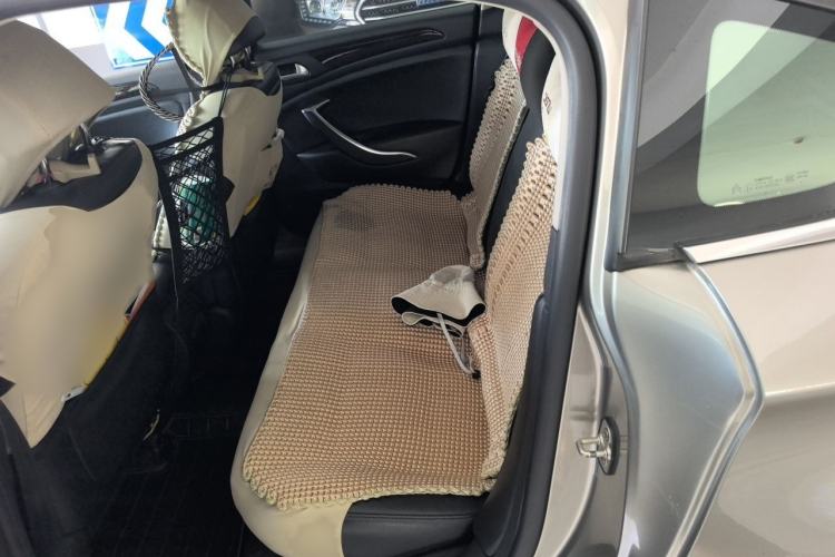 Used Citroen C5 2014 2.0L Automatic Luxury Edition Interior 4