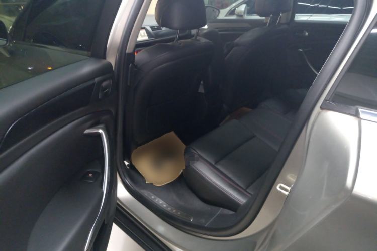 Used Citroen C5 2014 1.6T Automatic Luxury Model Interior 4