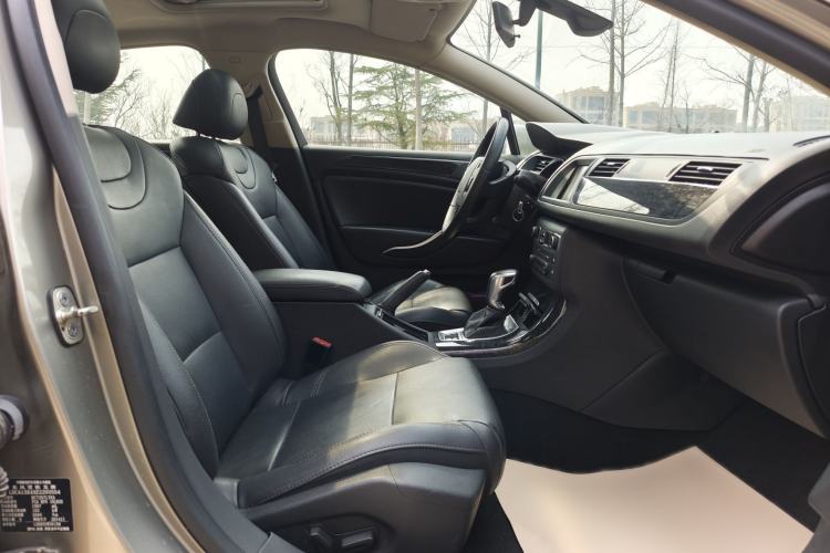 Used Citroen C5 2014 2.0L Automatic Luxury Edition Interior 9