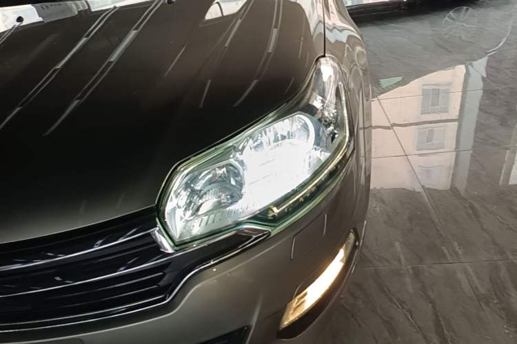 Used Citroen C5 2014 2.0L Automatic Luxury Edition Left Front Headlight