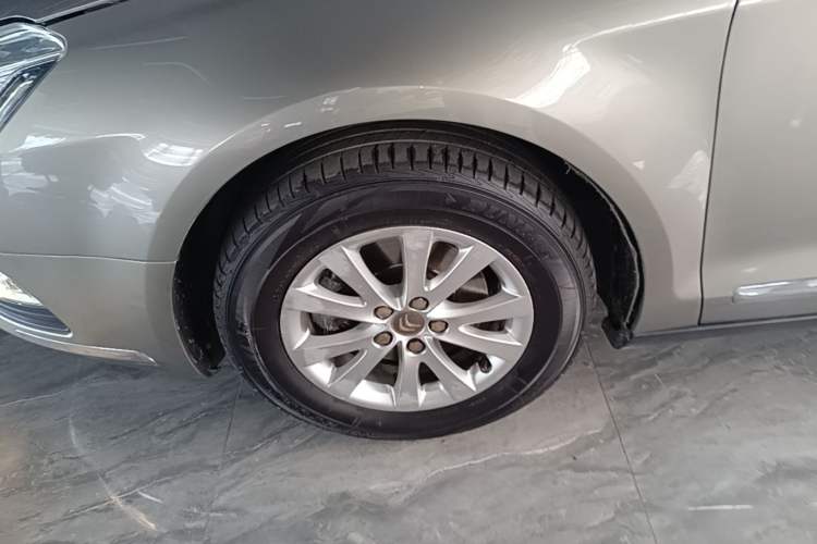 Used Citroen C5 2014 2.0L Automatic Luxury Edition Left Front Wheel Hub