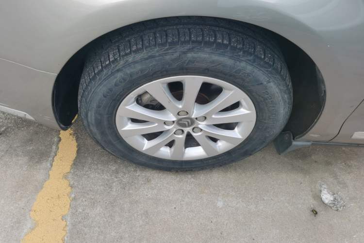 Used Citroen C5 2014 2.0L Automatic Luxury Edition Left Front Wheel Hub