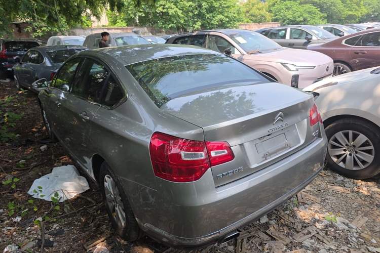 Used Citroen C5 2014 1.6T Automatic Luxury Model Rear Left 45 Deg