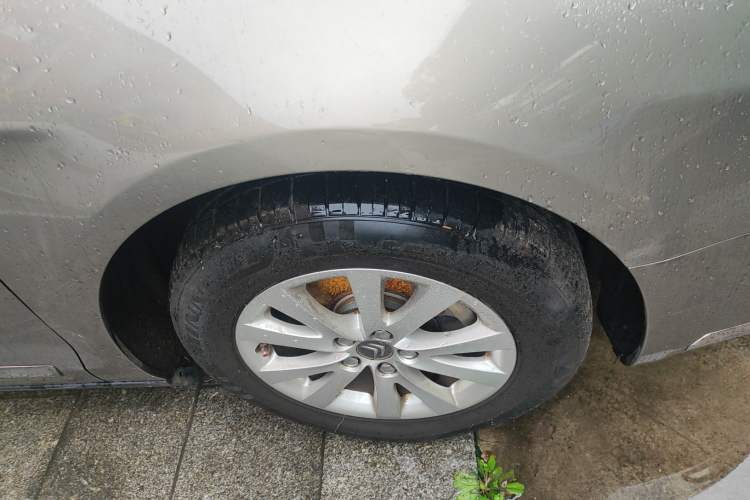 Used Citroen C5 2014 2.0L Automatic Luxury Edition Right Front Wheel Hub