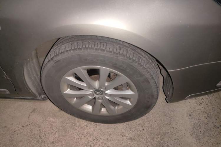 Used Citroen C5 2014 1.6T Automatic Luxury Model Right Front Wheel Hub