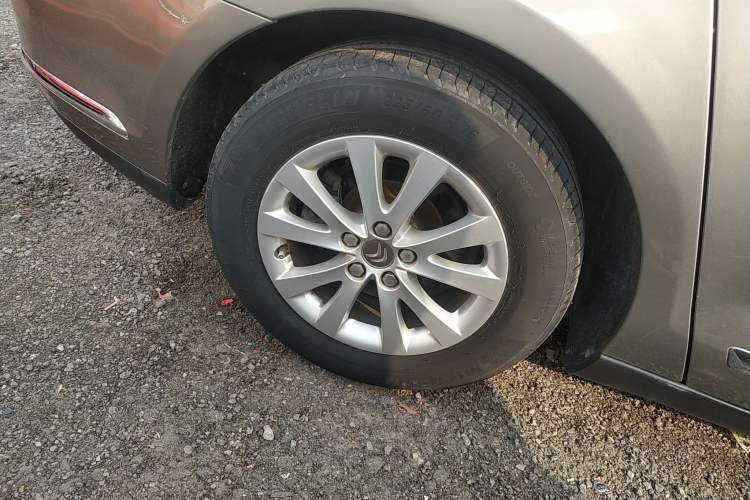 Used Citroen C5 2014 2.0L Automatic Luxury Edition Right Rear Wheel Hub