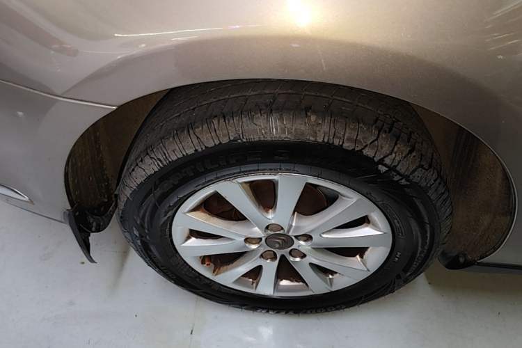 Used Citroen C5 2014 1.6T Automatic Luxury Model Right Rear Wheel Hub