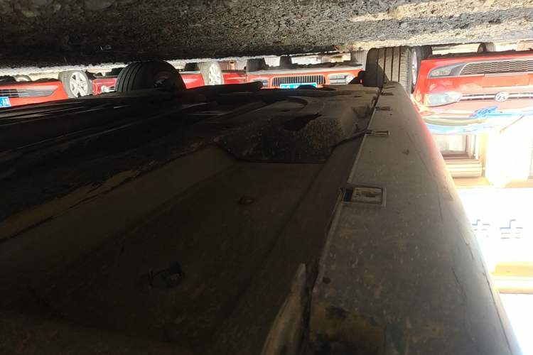 Used Citroen C5 2014 2.0L Automatic Luxury Edition Right Side Sill