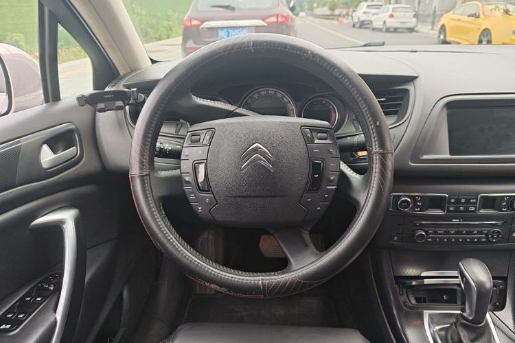 Used Citroen C5 2014 1.6T Automatic Luxury Model Steering Wheel