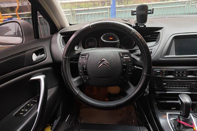 Used Citroen C5 2014 1.6T Automatic Luxury Model Steering Wheel