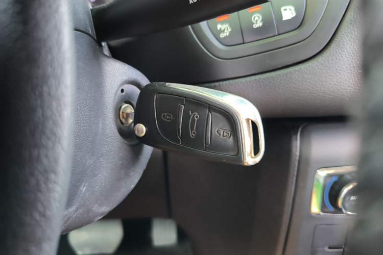 Used Citroen C5 2014 1.6T Automatic Luxury Model Vehicle Key