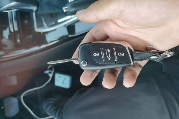 Used Citroen C5 2014 2.0L Automatic Luxury Edition Vehicle Key