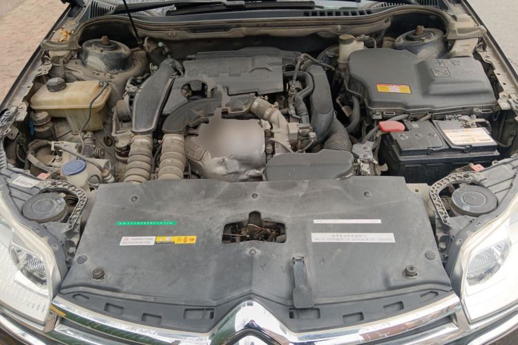 Used Citroen C5 2014 1.6T Automatic Luxury Model Engine Bay