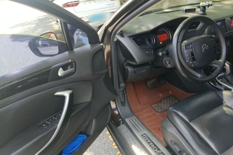 Used Citroen C5 2014 2.0L Automatic Luxury Edition Driver Seat