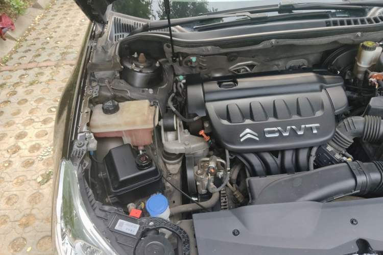 Used Citroen C5 2014 2.0L Automatic Luxury Edition Engine Bay Right