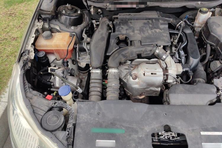 Used Citroen C5 2014 1.6T Automatic Luxury Model Engine Bay Right