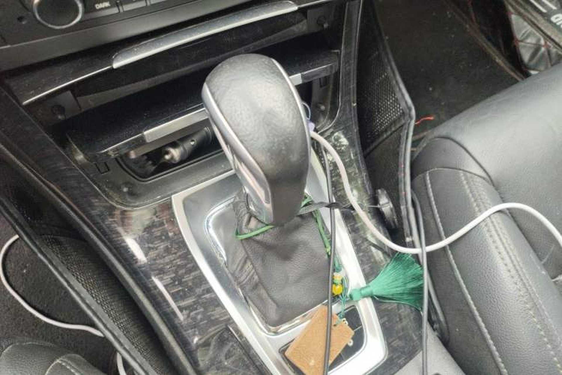 Used Citroen C5 2014 2.0L Automatic Luxury Edition Gear Lever