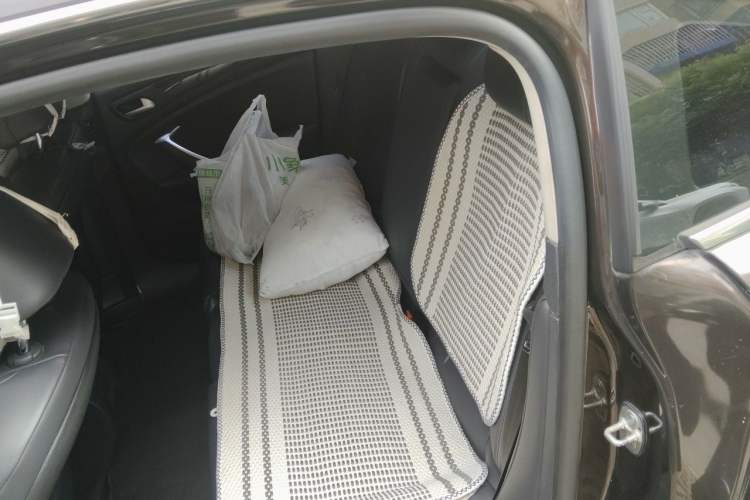 Used Citroen C5 2014 2.0L Automatic Luxury Edition Left Rear Seat