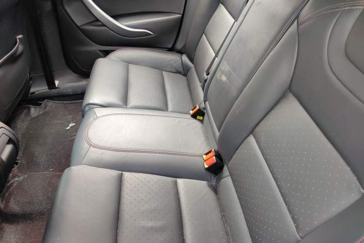 Used Citroen C5 2014 1.6T Automatic Luxury Model Left Rear Seat
